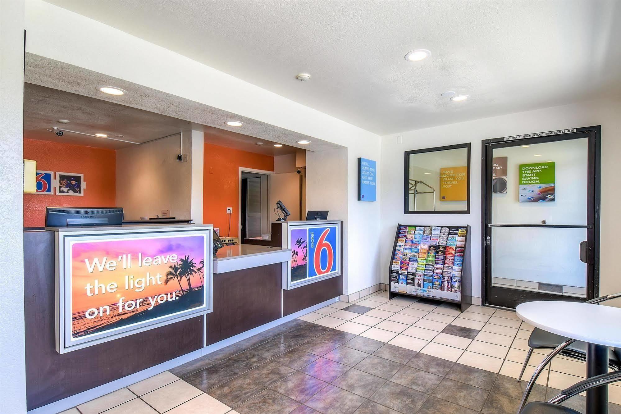 Motel 6-Corona, Ca Exteriér fotografie